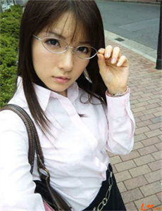 tube44学生